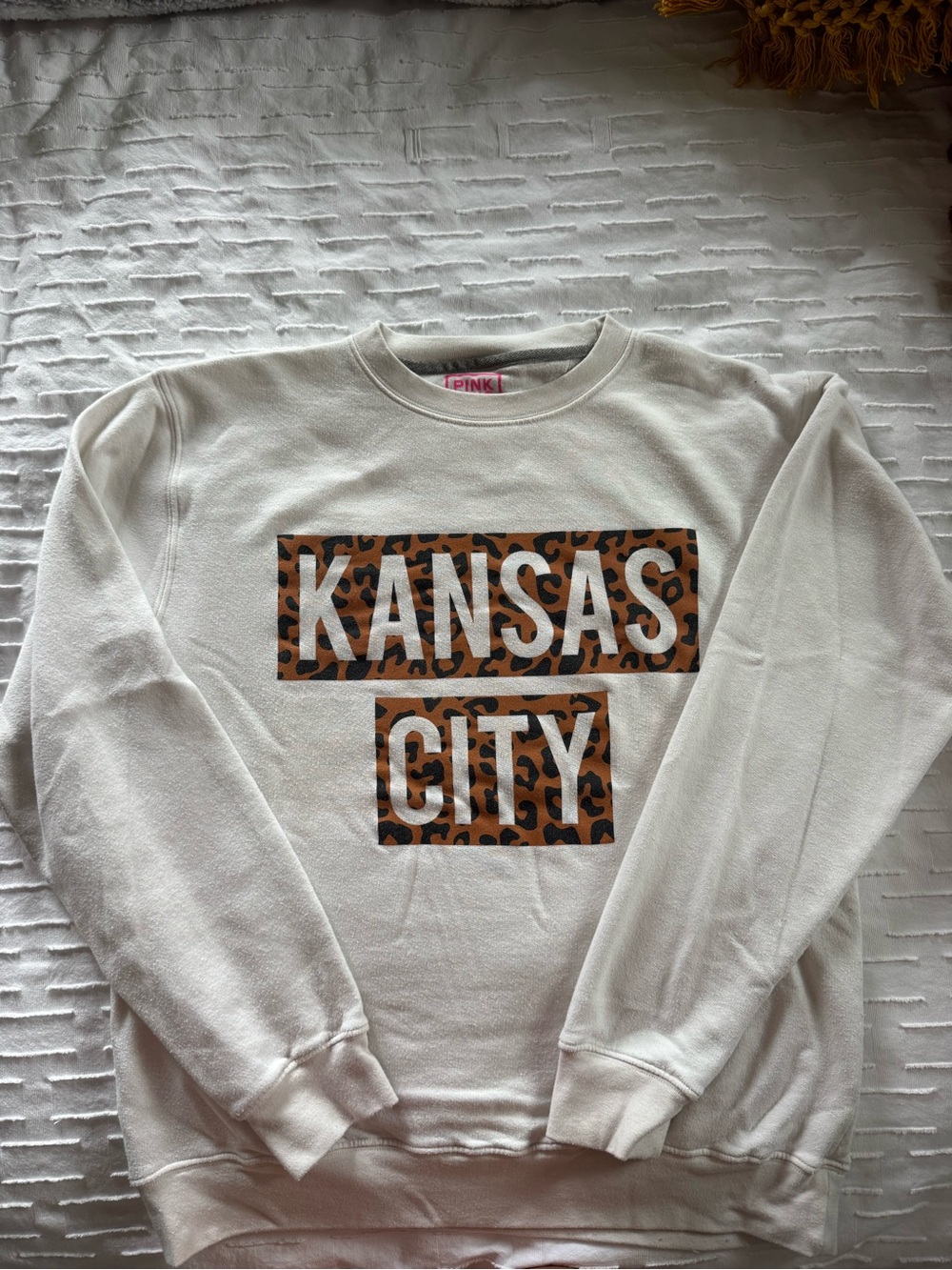 Pink Dinosaur Kansas City Leopard Graphic Crewneck Sweatshirt M